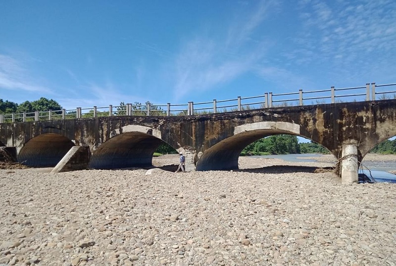 Ambruknya Jembatan Wai Salas dan Wai Dawang Harus Menjadi Catatan Bagi Pemkab SBT