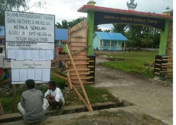 Masyarakat Negeri Kian dan Negeri Administratif Artafela, Tolak Penempatan Kepsek Baru SMPN 44 SBT